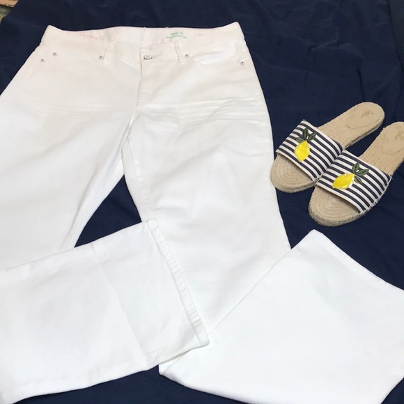 Lilly Pulitzer Denim - Lily Pulitzer white babe bootcut jeans size 12